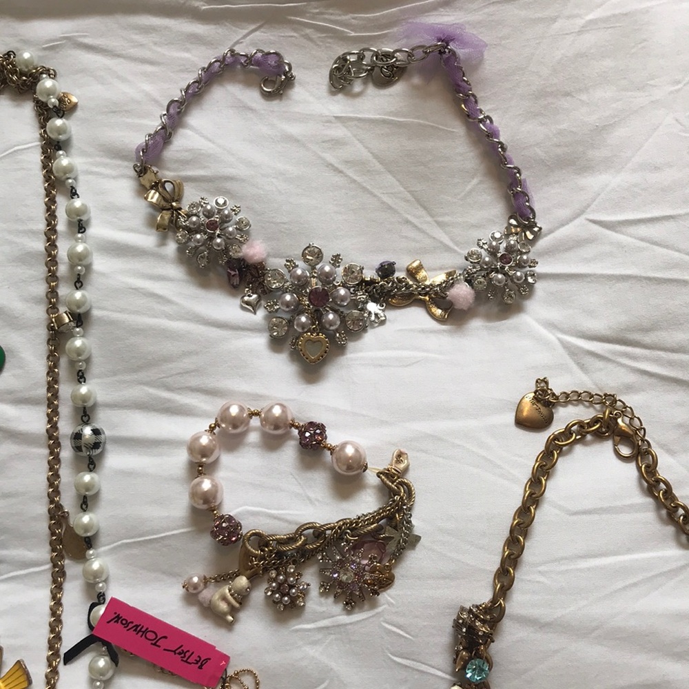 All sets - Picture 5 of 6